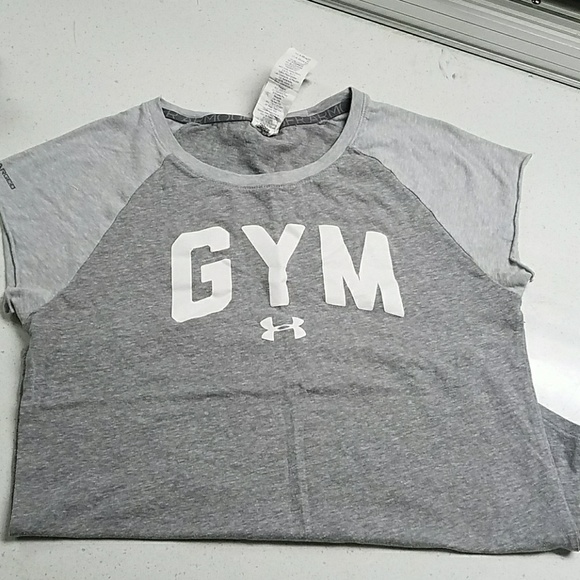 Under Armour Tops - Under armour t shirt